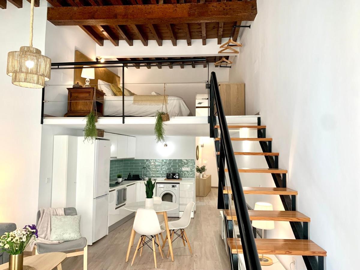 Homely Málaga Loft Especerías Esterno foto