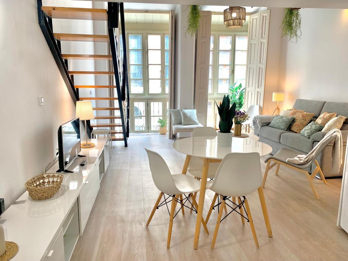 Homely Málaga Loft Especerías Esterno foto