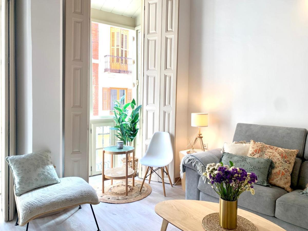Homely Málaga Loft Especerías Esterno foto
