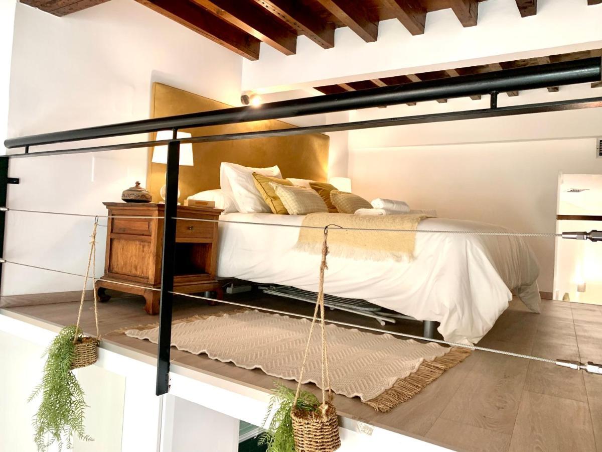 Homely Málaga Loft Especerías Esterno foto
